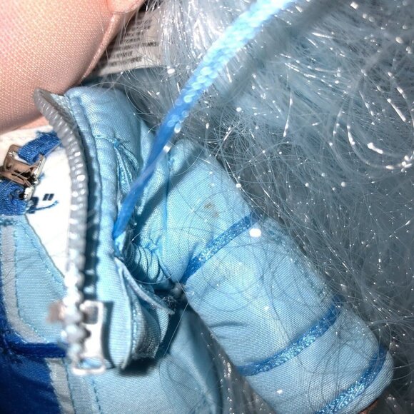 Lot of 2 Na! Na! Na! Surprise Dolls Alaska Frost 11" and Minna Moody 7" - Picture 6 of 7